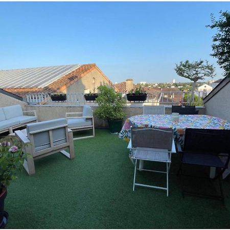 Grand Appartement Hypercentre Avec Terrasse Et Parking Poitiers Exterior foto